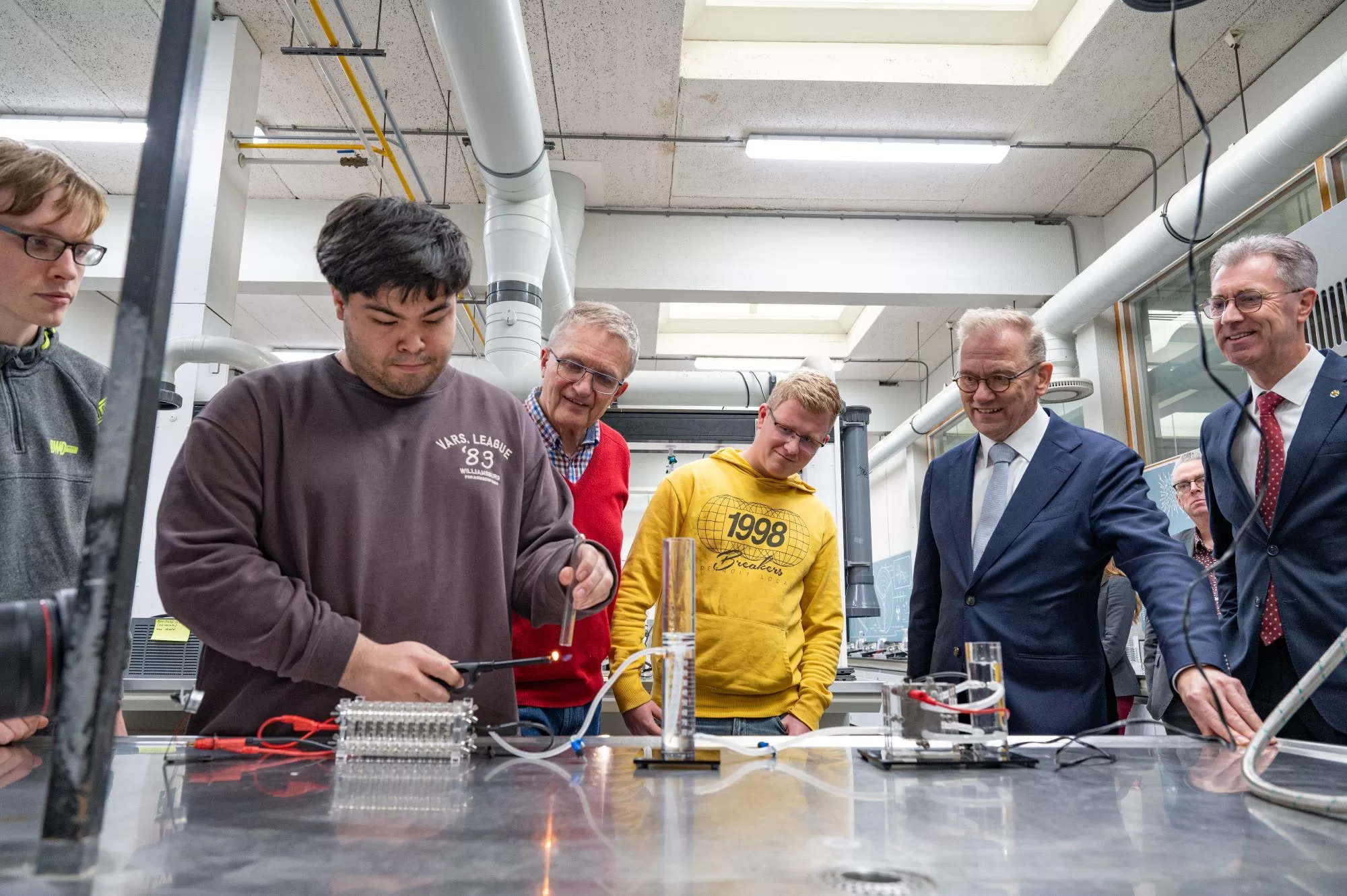 Foto van HZ University of Applied Sciences, gepost op LinkedIn. Origineel https://media.licdn.com/dms/image/v2/D4E22AQFU4rn95Qj2jA/feedshare-shrink_2048_1536/B4EZPQ5rtSGcAw-/0/1734376603722